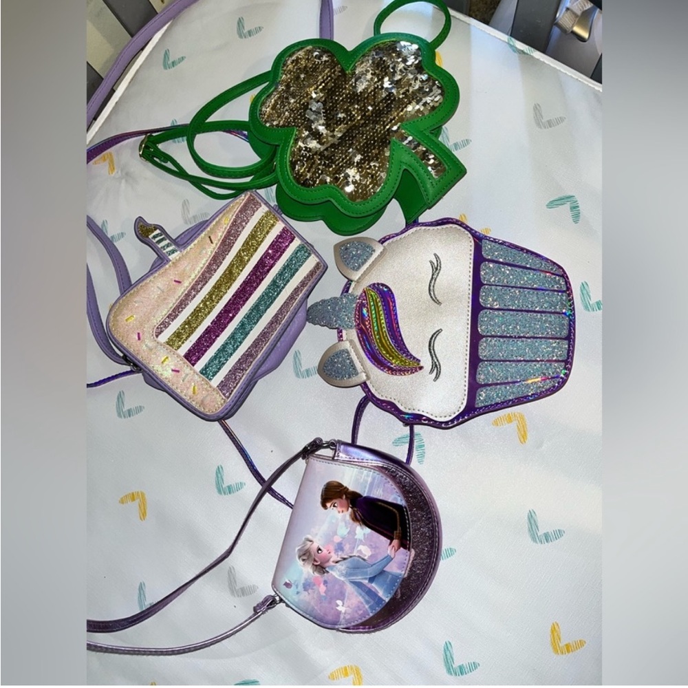Little girl purses